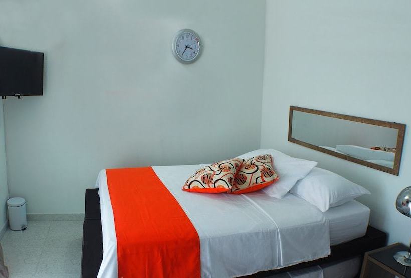 Отель Suitehouse Taganga