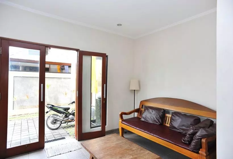 Hotelli Suji Apartment