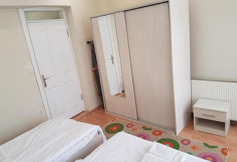 ホテル Taksim Suitell