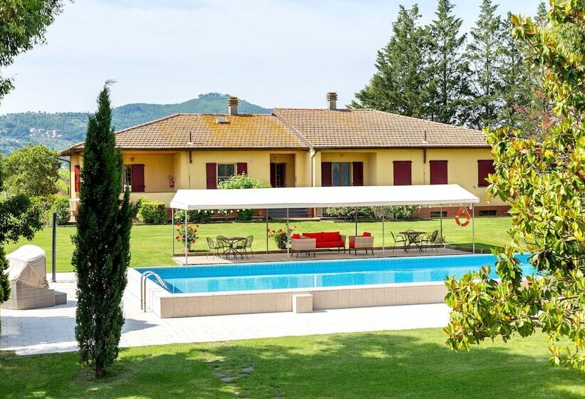 Отель Tenuta Lamborghini Golf & Resort