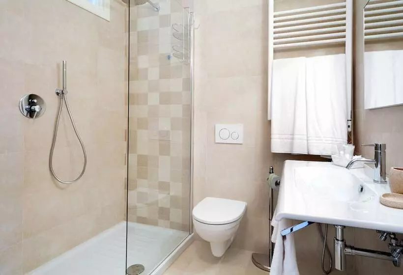 Hotelli Tenuta Lamborghini Golf & Resort