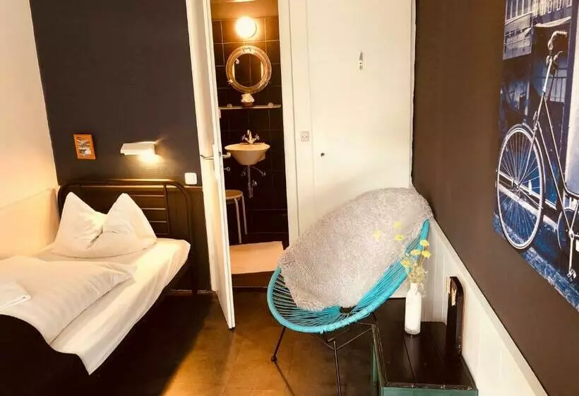 City Hostel By Beans Parc