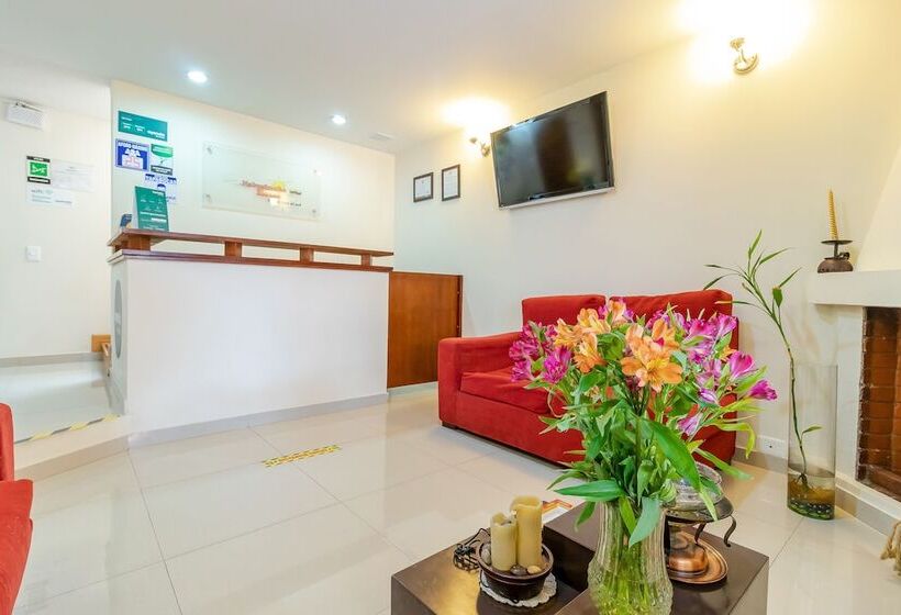 בית מלון כפרי Ayenda Nabusimake