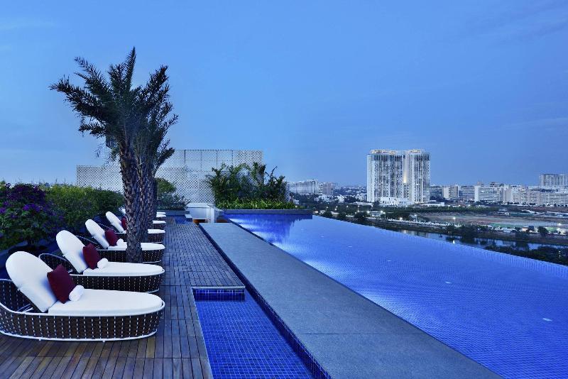 هتل Courtyard By Marriott Bengaluru Hebbal