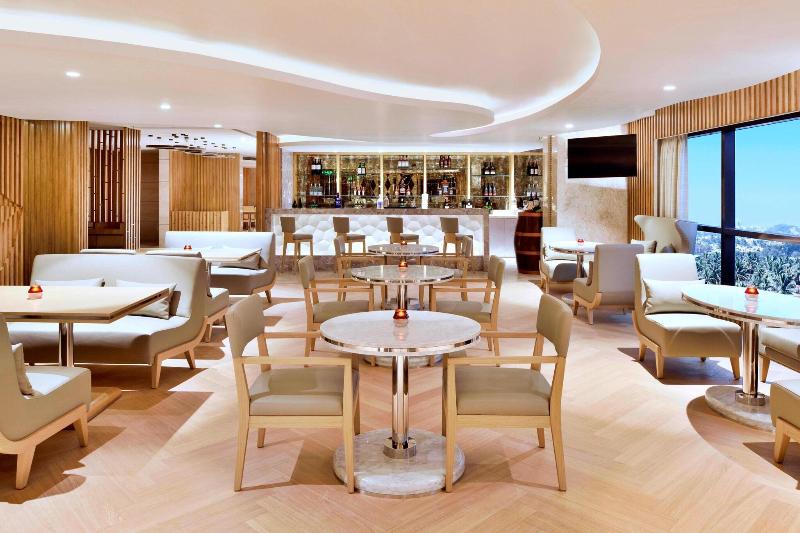 هتل Courtyard By Marriott Bengaluru Hebbal