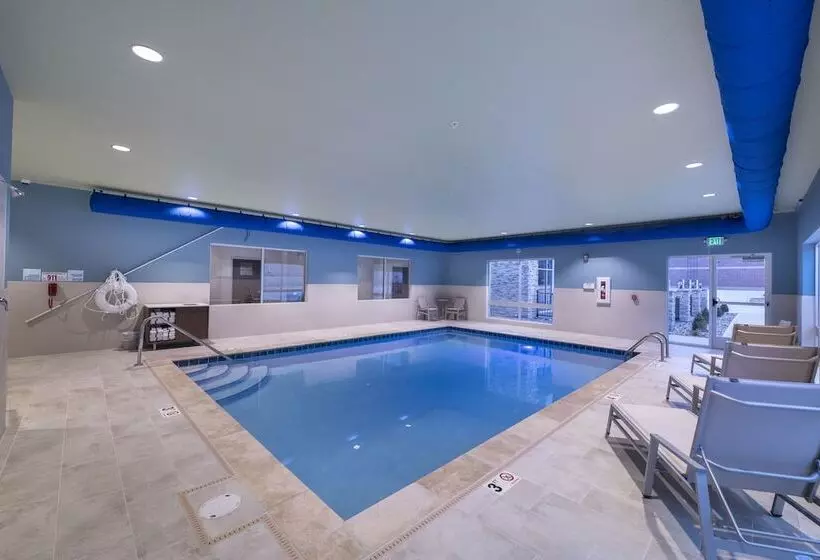 Hotelli Holiday Inn Express & Suites   Millersburg, An Ihg