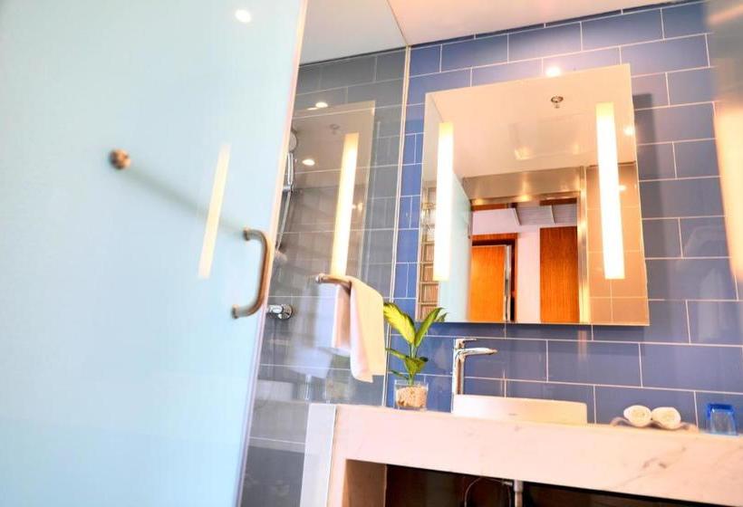 בית מלון כפרי Holiday Inn Express Luoyang Xiyuan