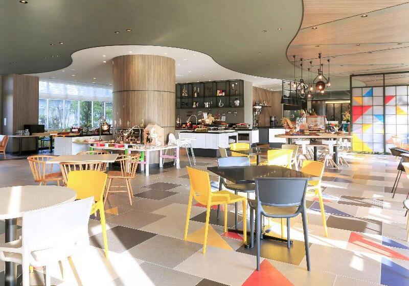 Отель Ibis Styles Tokyo Bay