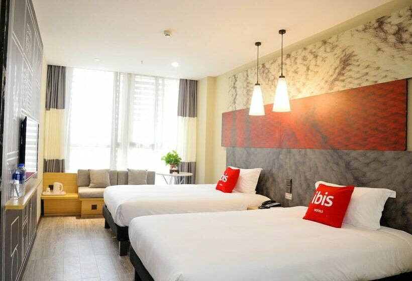 Hotel Ibis Yichang Bayi Rd