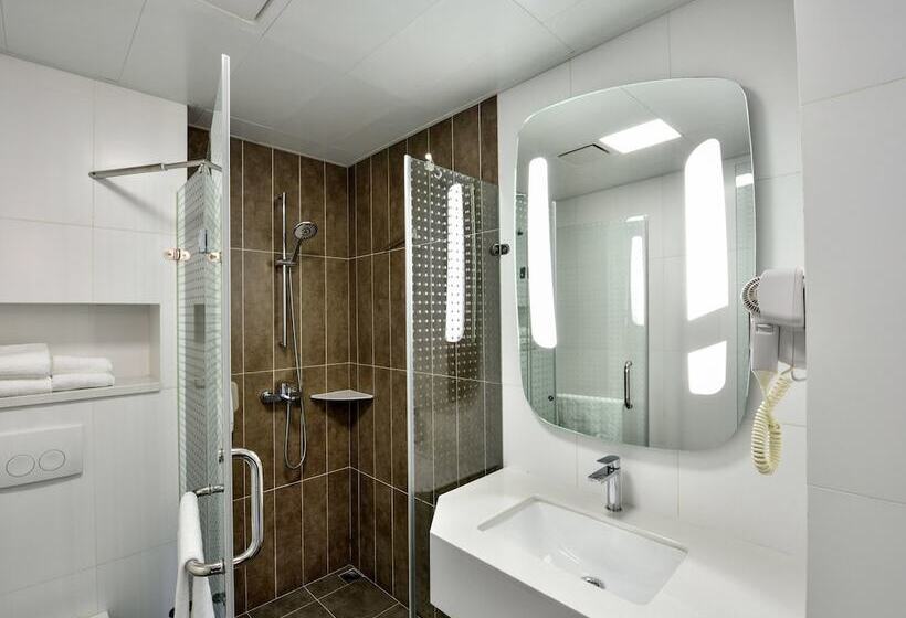 Hotel Ibis Yichang Bayi Rd