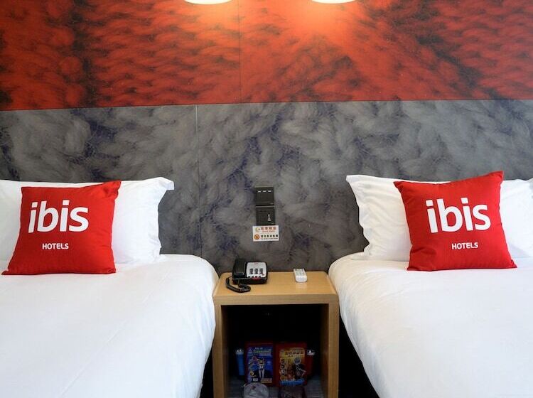 Hotel Ibis Yichang Bayi Rd