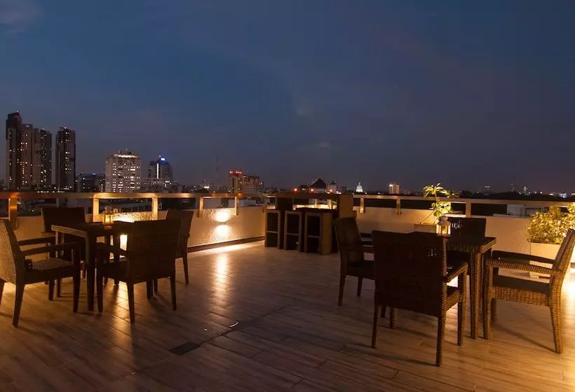 ホテル Rococo Residence