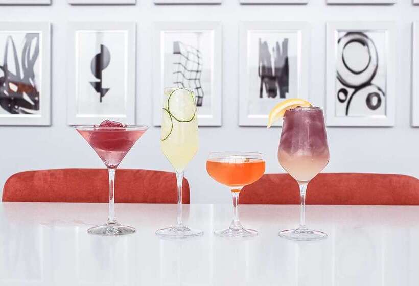 هتل The Rose Chicago, Tapestry Collection By Hilton