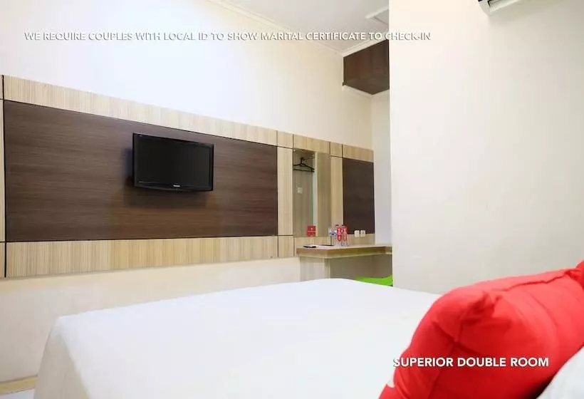 Hotelli Zen Rooms Basic Kalimas Sunan Ampel