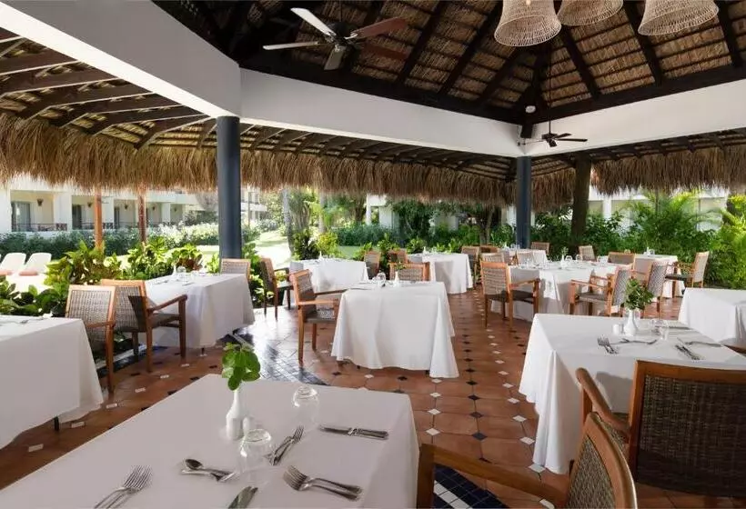 Lomakeskus Impressive Punta Cana