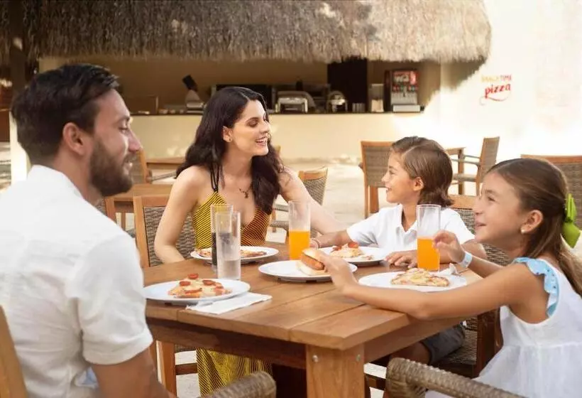 Lomakeskus Impressive Punta Cana