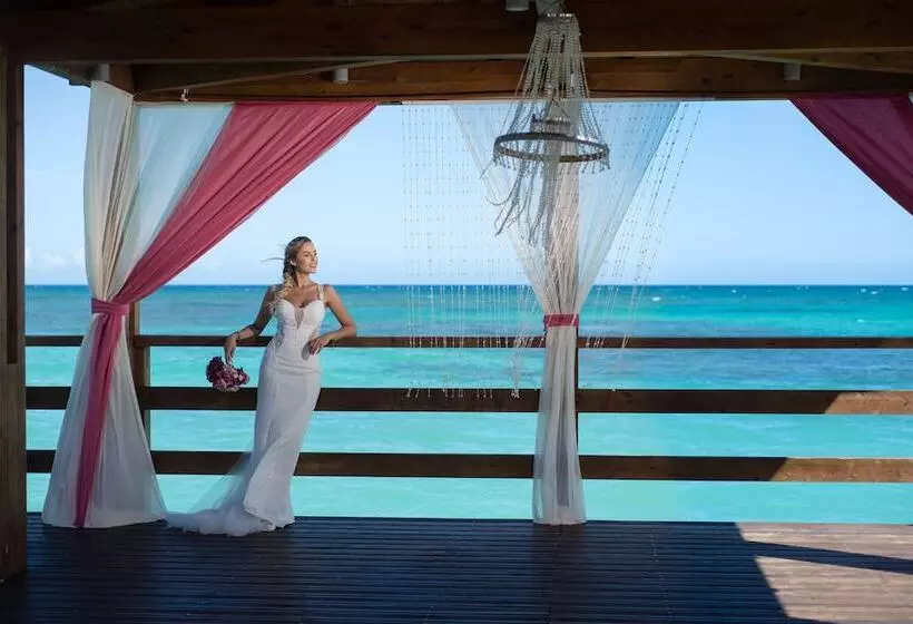 Lomakeskus Impressive Punta Cana