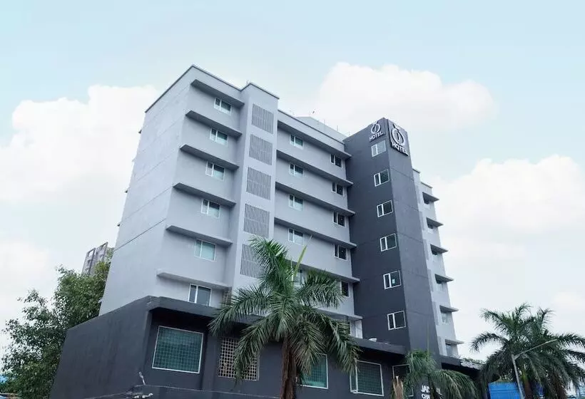 J Hotel And Banquets