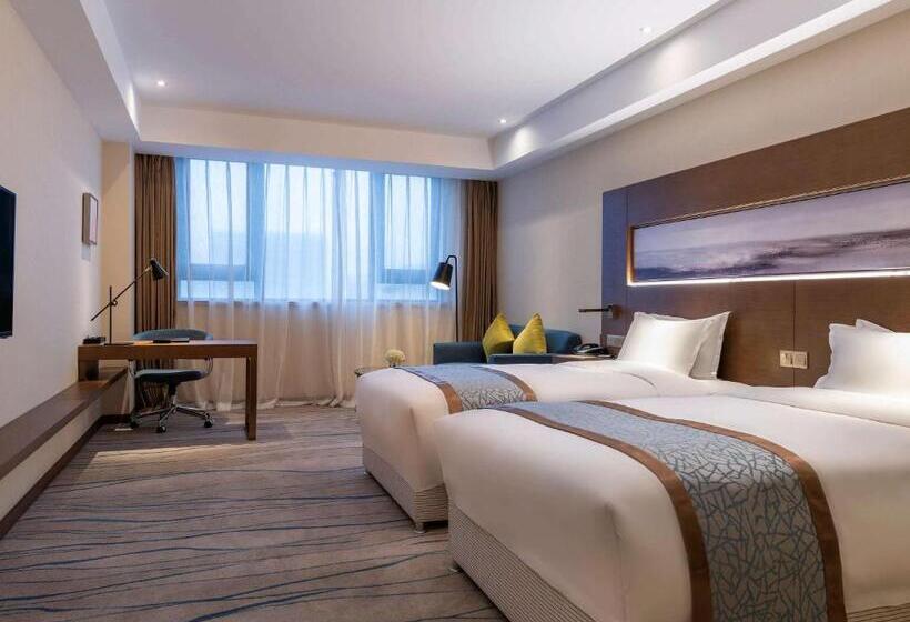 Novotel Qingdao New Hope