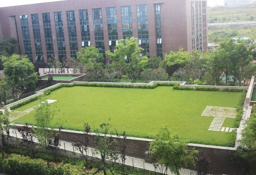 Novotel Qingdao New Hope