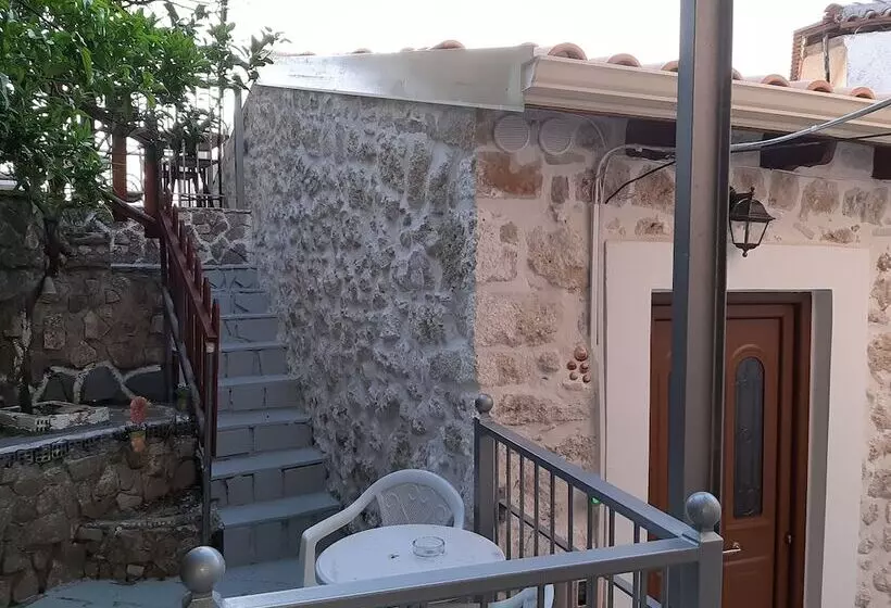 Paraskevi's Luxury Studios