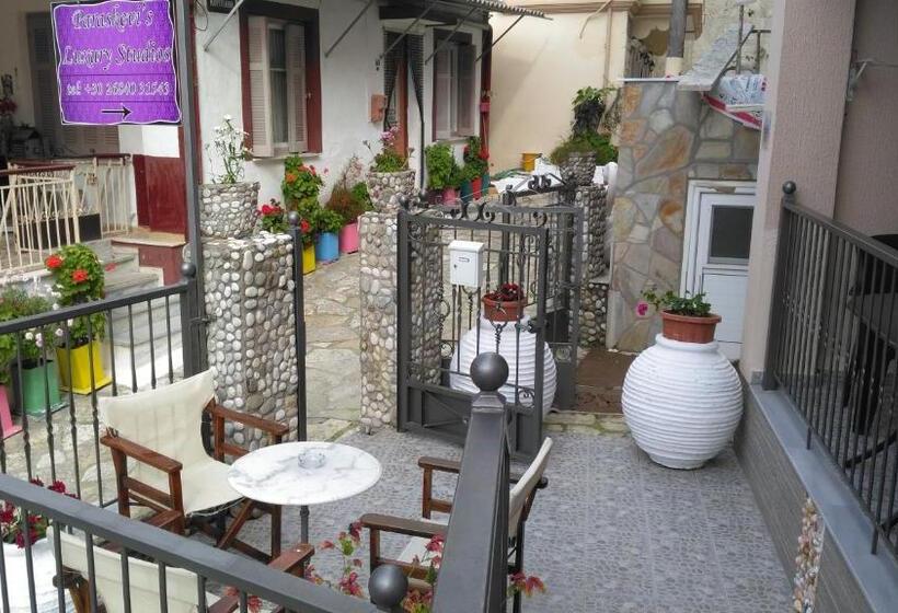 Paraskevi's Luxury Studios