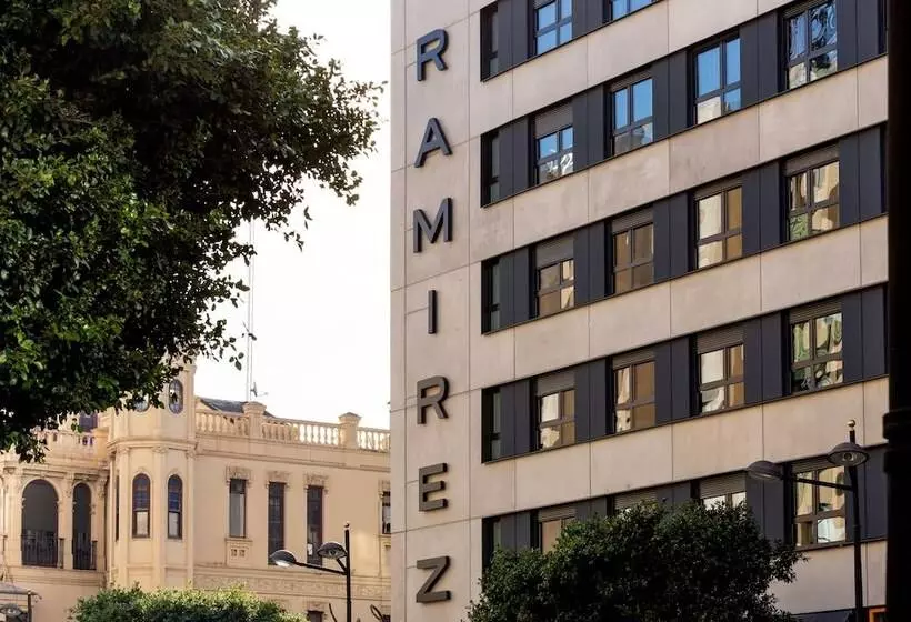 Ramirez Flats Valencia