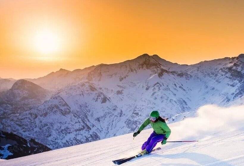 Apartamentos La Cabaneta Mikka Sky 3000