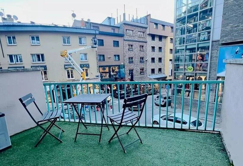 Apartamentos La Cabaneta Mikka Sky 3000