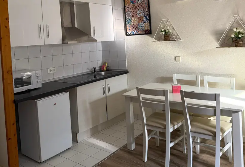 Apartamentos La Cabaneta Mikka Sky