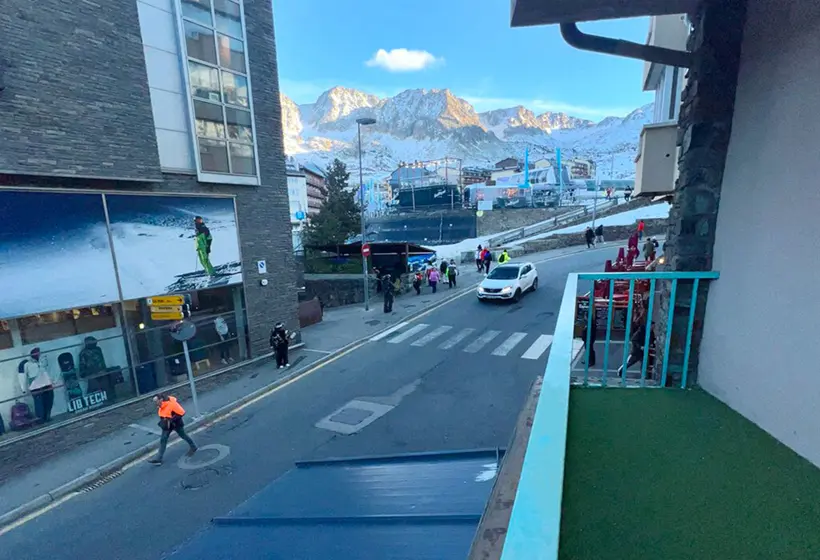 Apartamentos La Cabaneta Mikka Sky