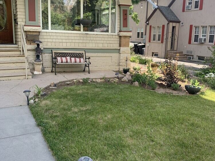 مبيت وإفطار Bard's Inn