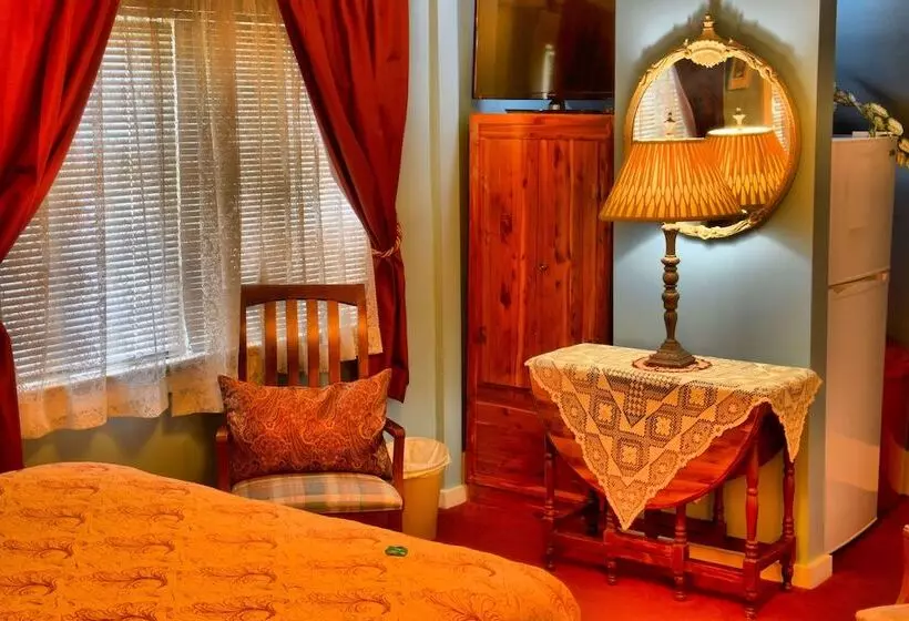 ベッドアンドブレックファースト Bard's Inn