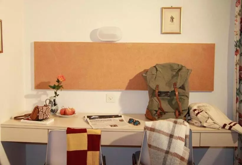 مسافرخانه Petit Steffani Bed & Breakfast