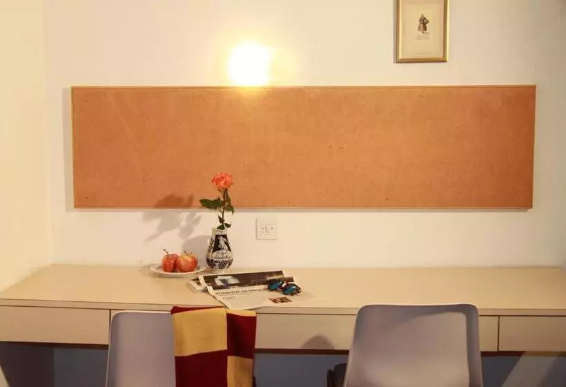مسافرخانه Petit Steffani Bed & Breakfast