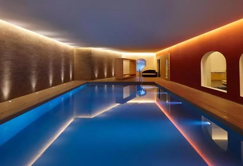 مسافرخانه Petit Steffani Bed & Breakfast