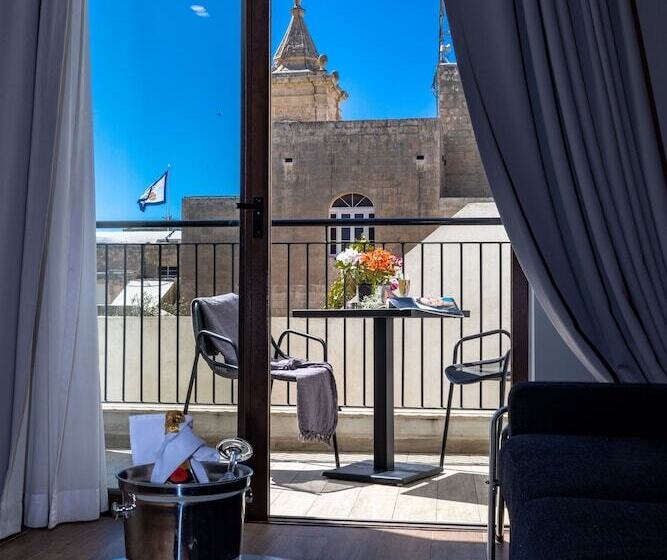 هتل Adelphi Boutique