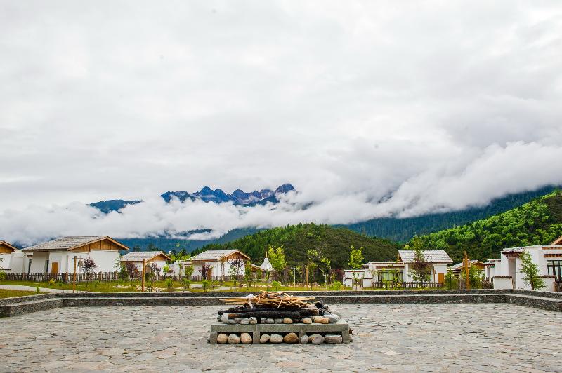 בית מלון כפרי Artel Poly Linzhi