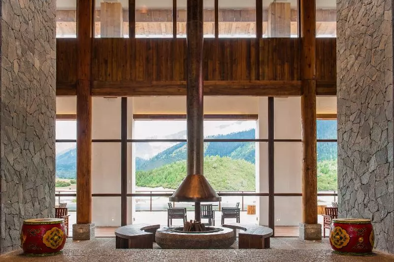 ホテル Artel Poly Linzhi