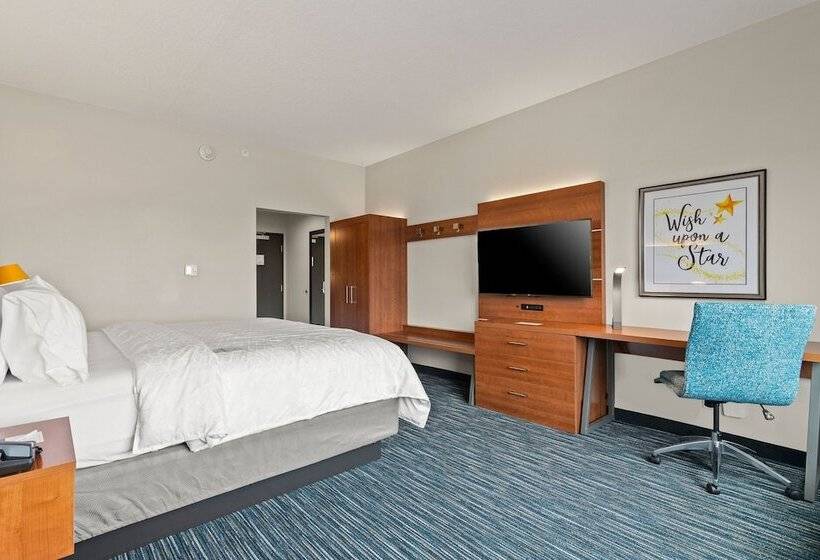 فندق Holiday Inn Express & Suites Orlando Lake Buena Vista, An Ihg