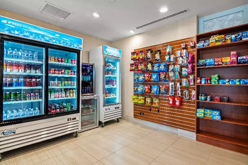 Hotelli Holiday Inn Express & Suites Orlando  Lake Buena Vista, An Ihg