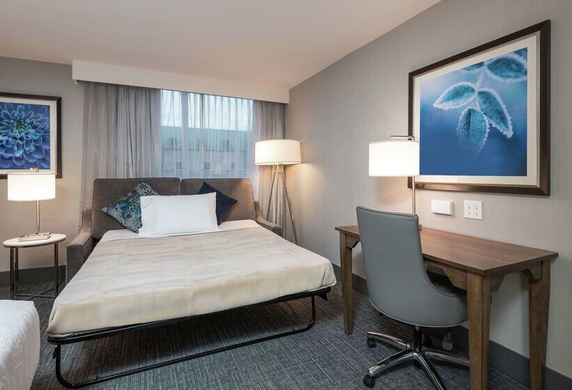 فندق Homewood Suites By Hilton Ottawa Downtown