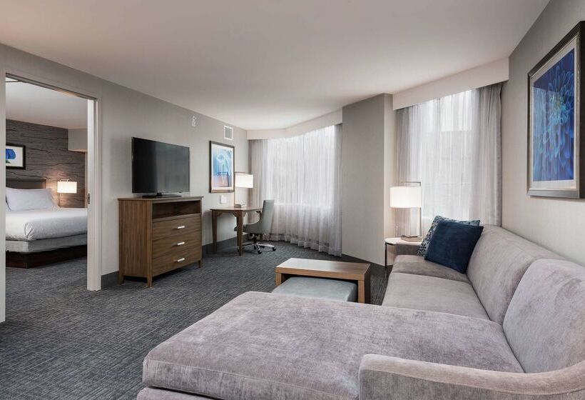فندق Homewood Suites By Hilton Ottawa Downtown