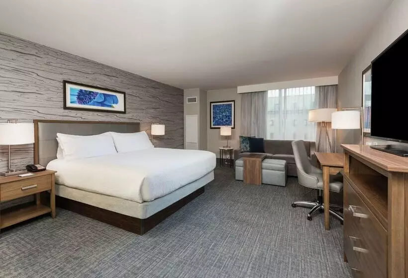 ホテル Homewood Suites By Hilton Ottawa Downtown