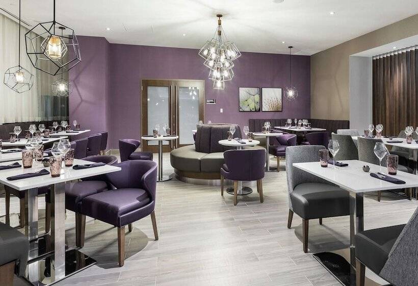 فندق Homewood Suites By Hilton Ottawa Downtown