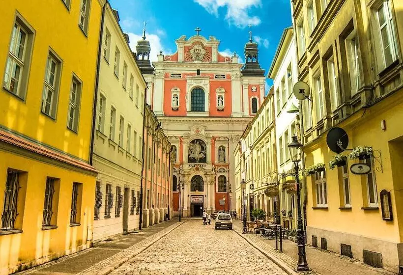 ホテル Ibis Poznan Centrum