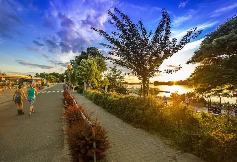 ホテル Ibis Poznan Centrum