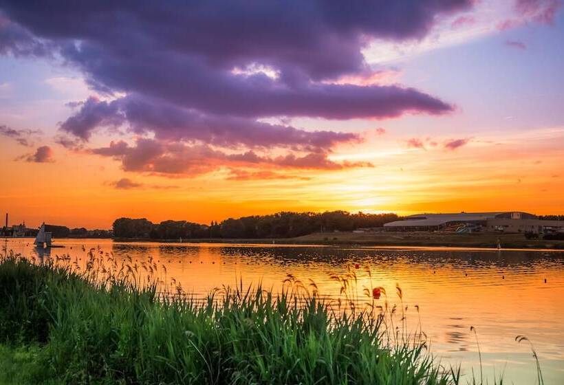 酒店 Ibis Poznan Centrum