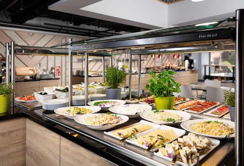 酒店 Ibis Poznan Centrum