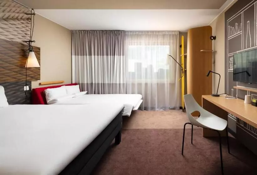 ホテル Ibis Poznan Centrum